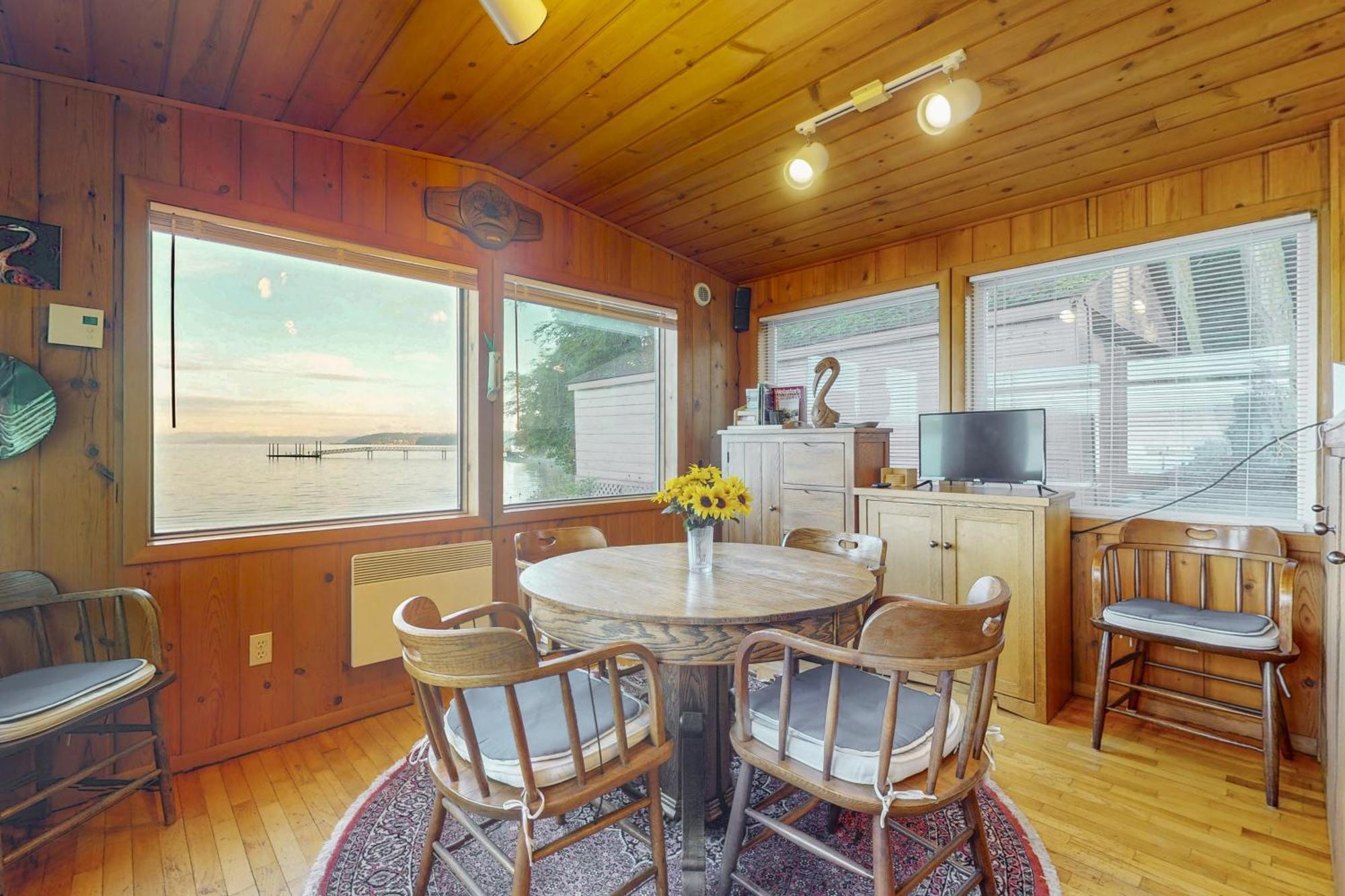 The Cabin At Penn Cove Coveland Eksteriør billede